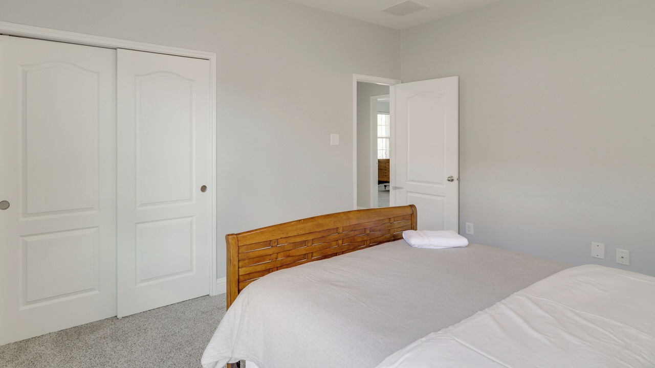 Photo of Bedroom in Indian Springs