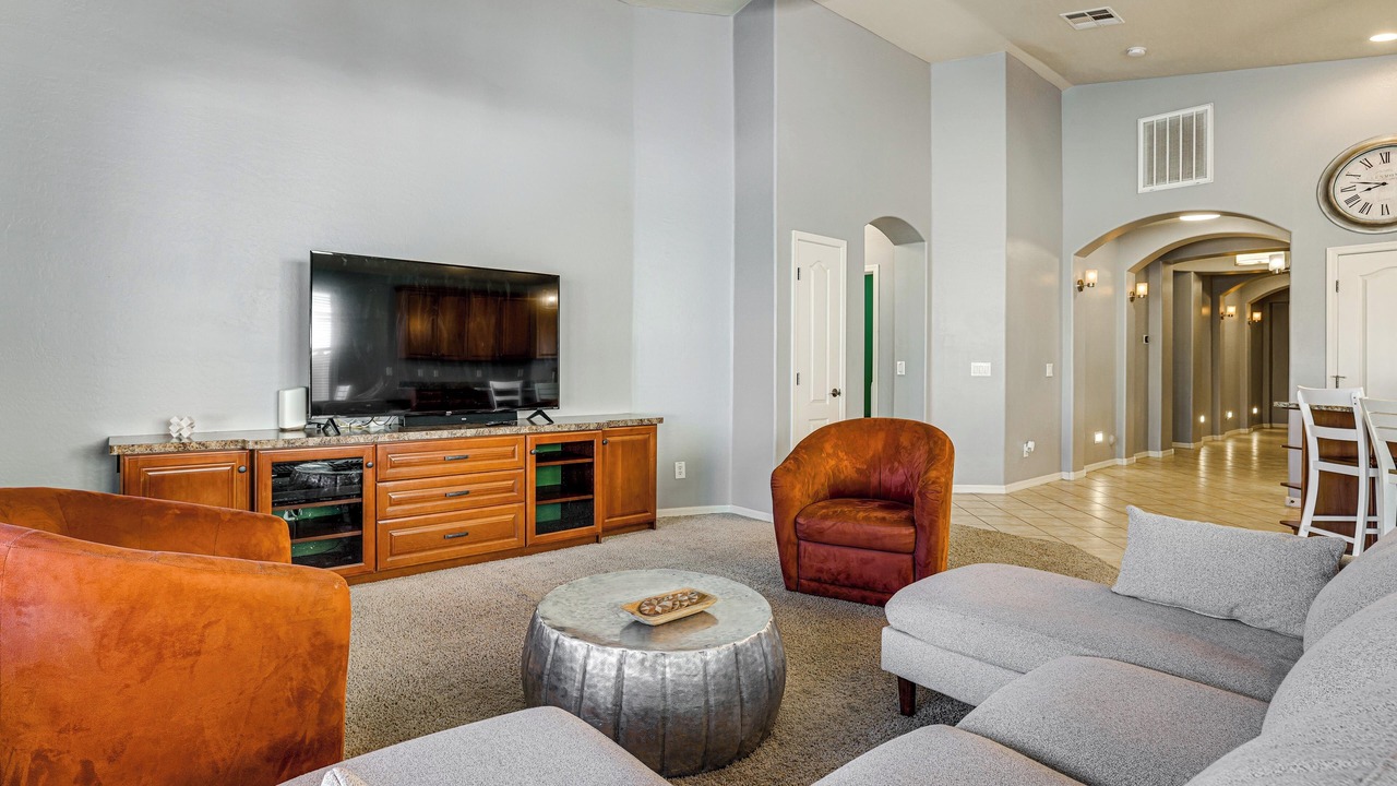 Photo of Livingroom in Copper Leaf