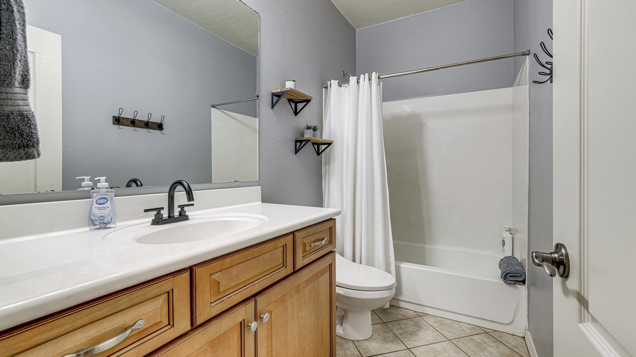 Photo of Bathroom in Copper Leaf