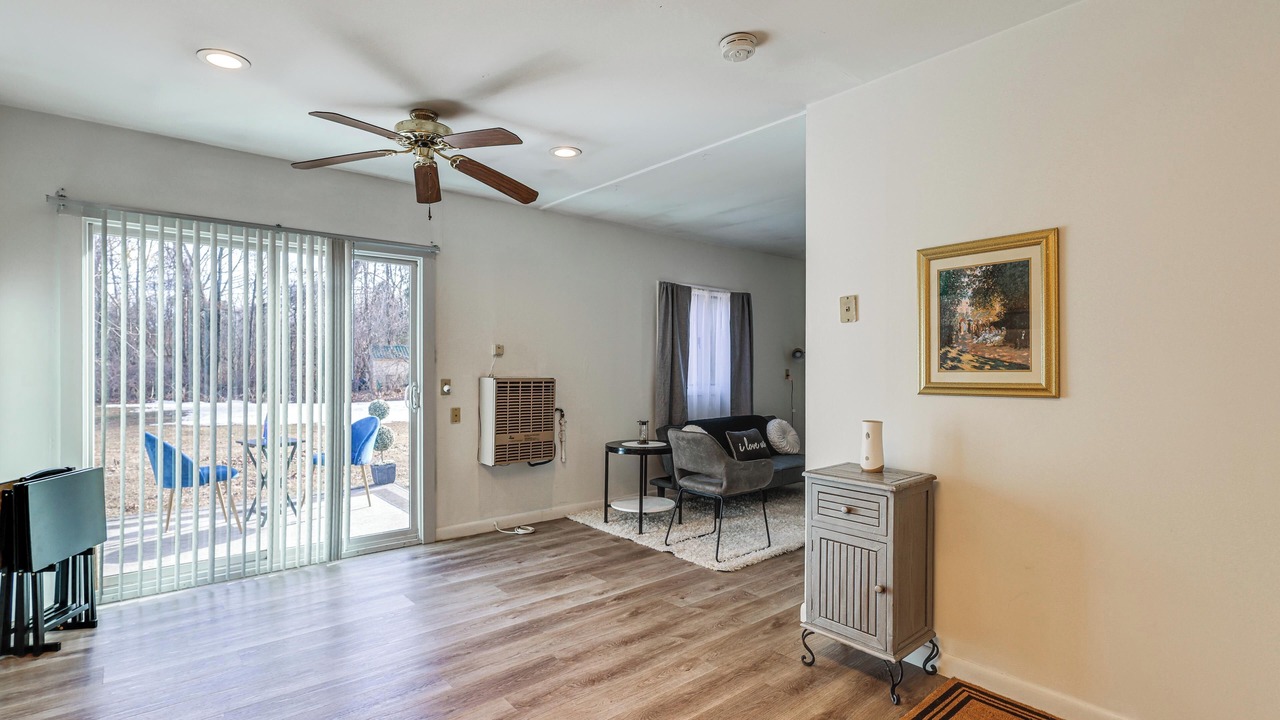 Photo of Livingroom in Saratoga Springs