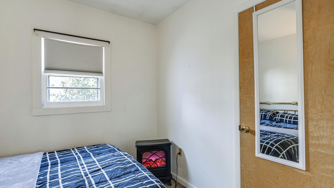 Photo of Bedroom in Saratoga Springs