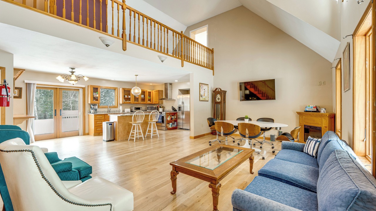 Photo of Livingroom in Thornton