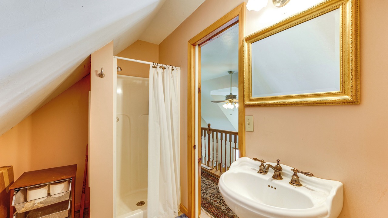 Photo of Bathroom in Thornton