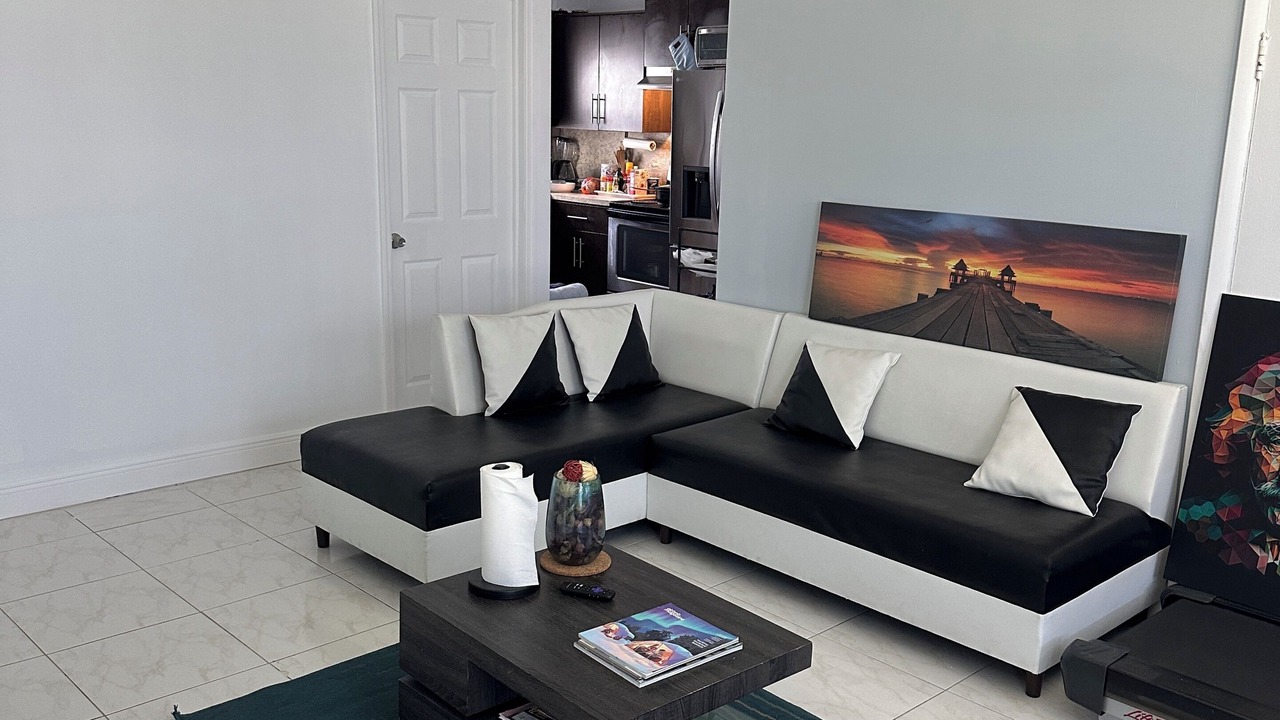 Photo of Livingroom in West Little River