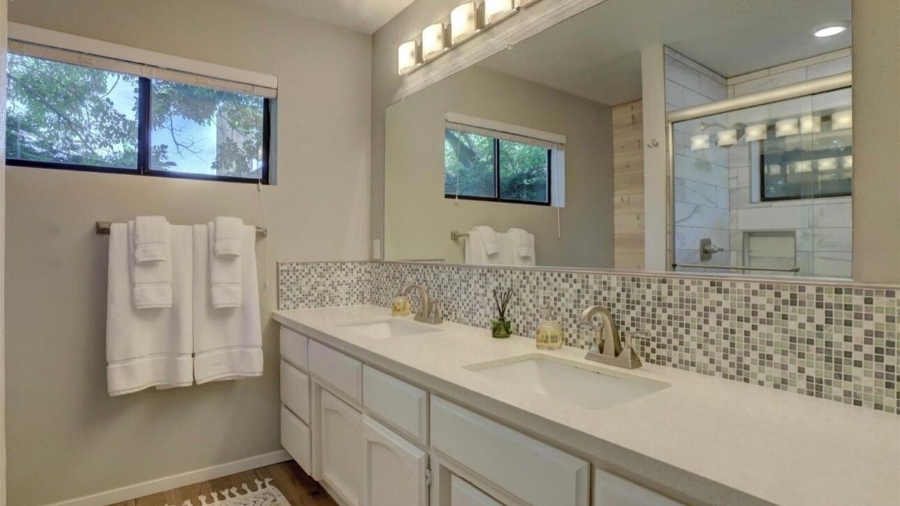 Photo of Bathroom in North Auburn