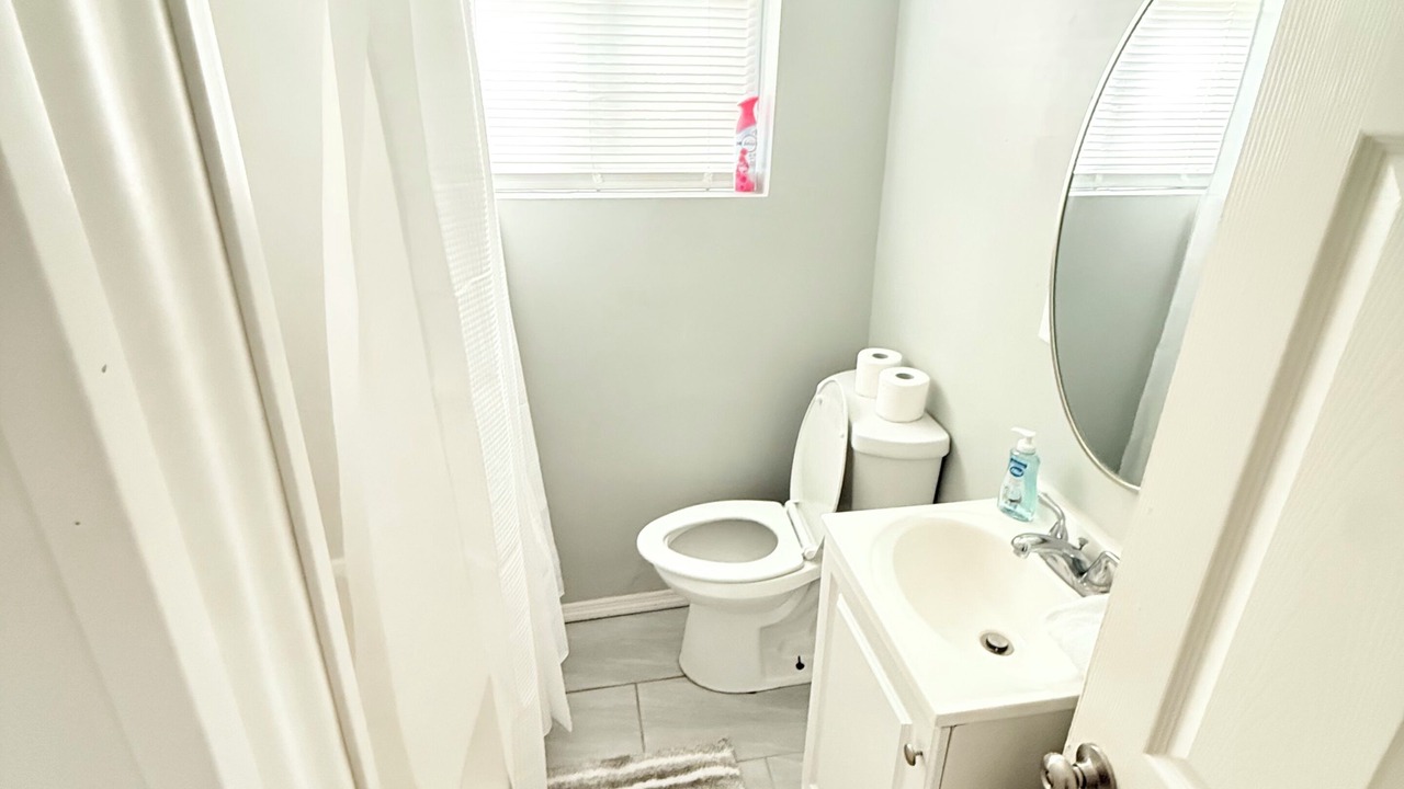 Photo of Bathroom in Midtown