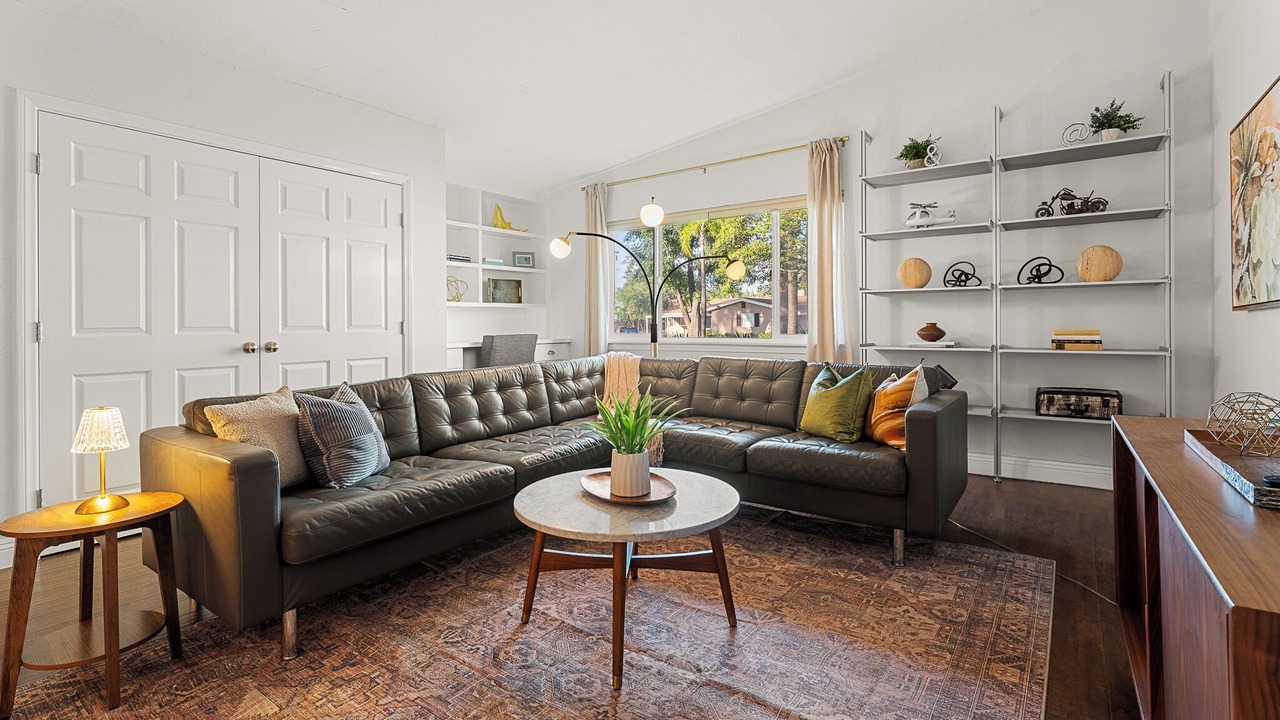 Photo of Livingroom in South Redlands