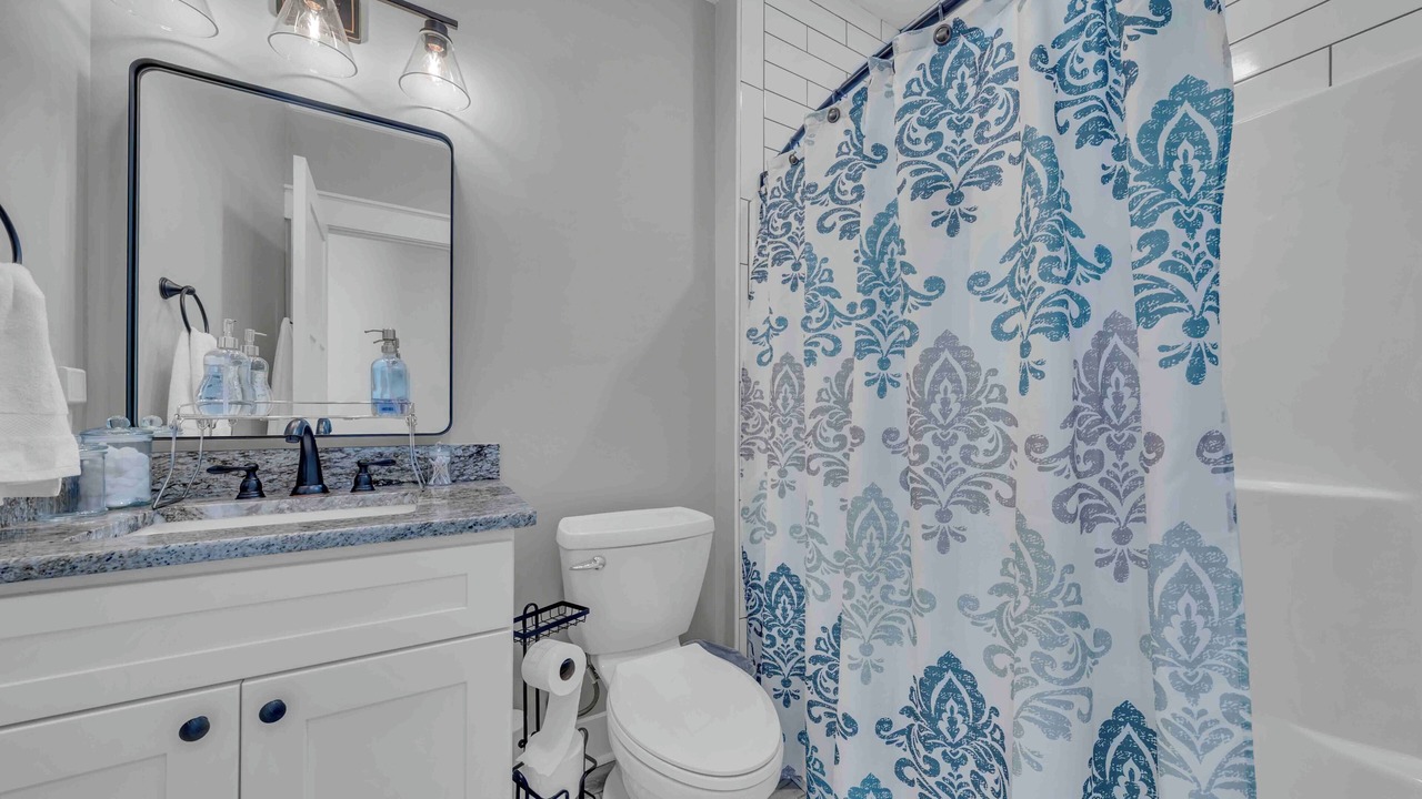 Photo of Bathroom in Guntersville