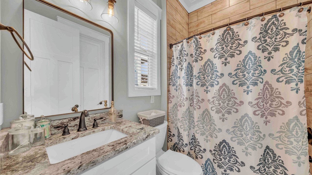 Photo of Bathroom in Guntersville