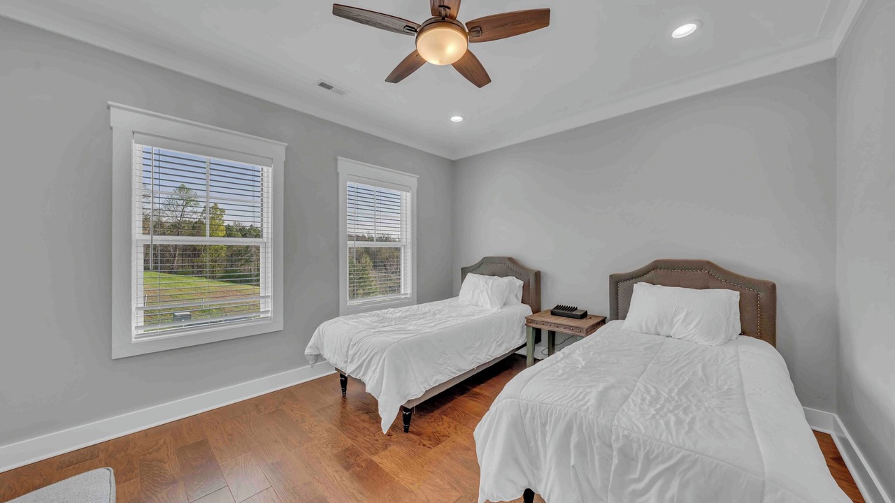 Photo of Bedroom in Guntersville