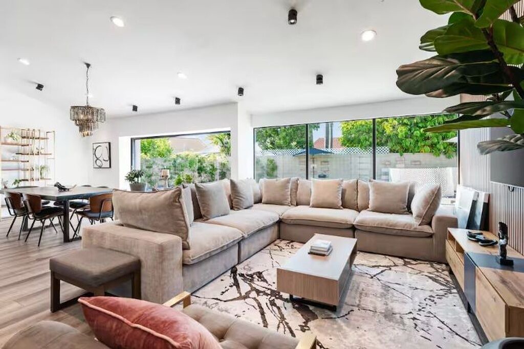Photo of Livingroom in Fountain Valley