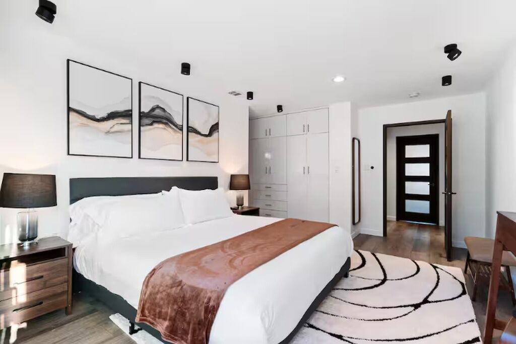 Photo of Bedroom in Fountain Valley