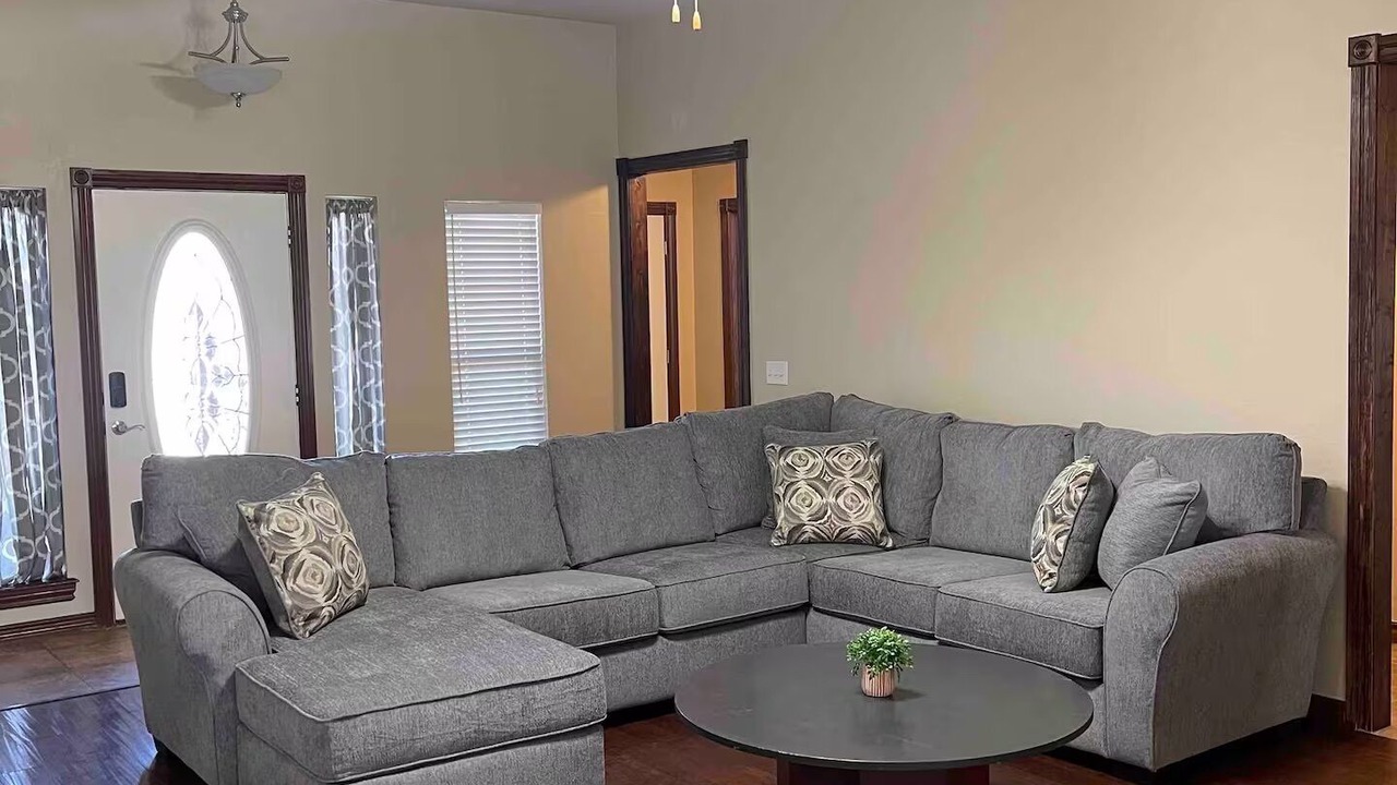 Photo of Livingroom in Lawton
