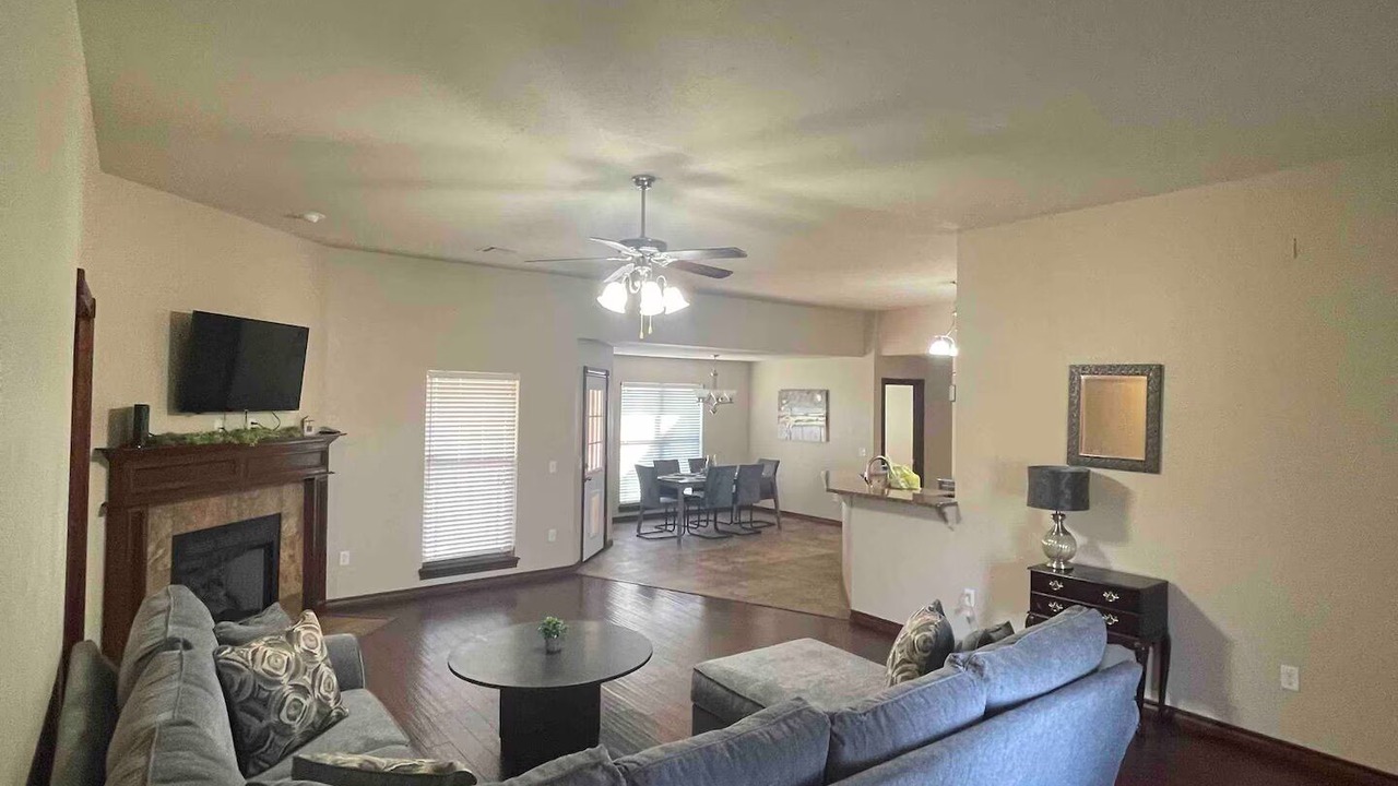 Photo of Livingroom in Lawton