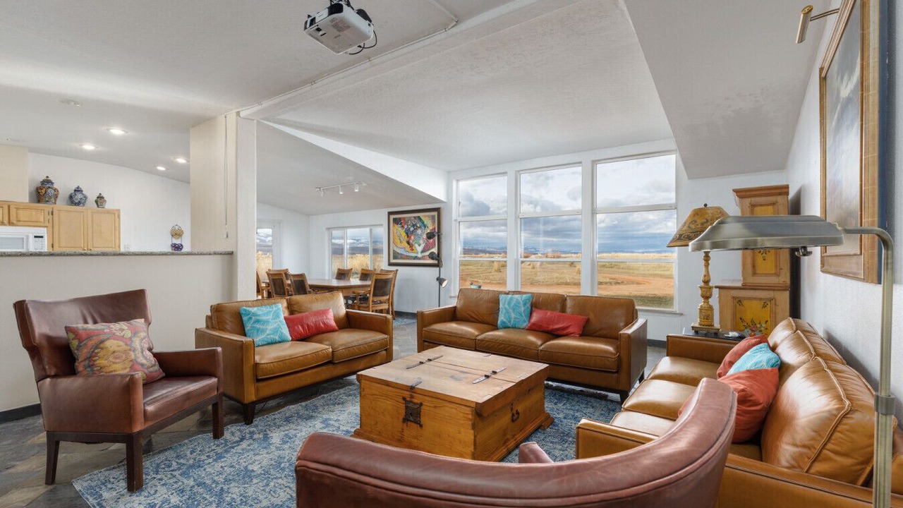 Photo of Livingroom in St. Charles