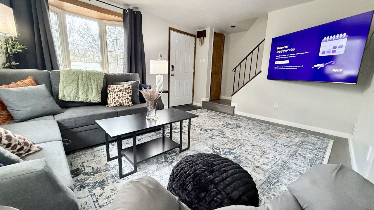 Photo of Livingroom in South Hills