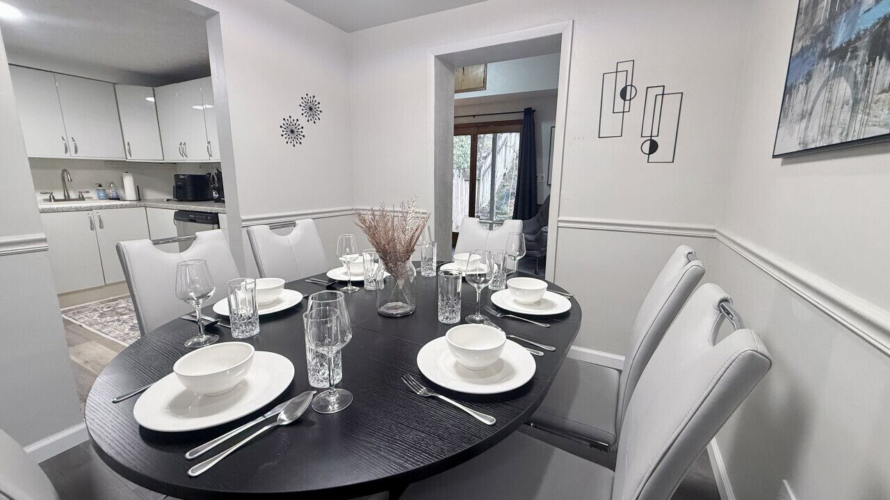 Photo of Livingroom in South Hills