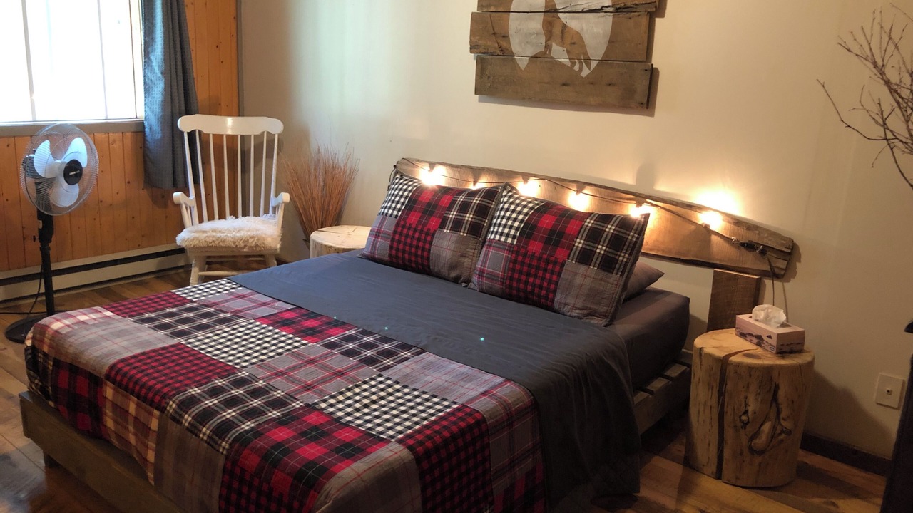 Photo of Bedroom in St-Adolphe-d'Howard