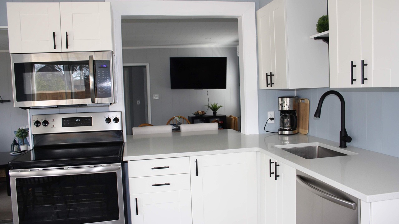 Photo of Kitchen in Grand Bend