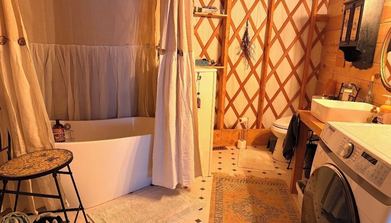 Photo of Bathroom in Clarendon