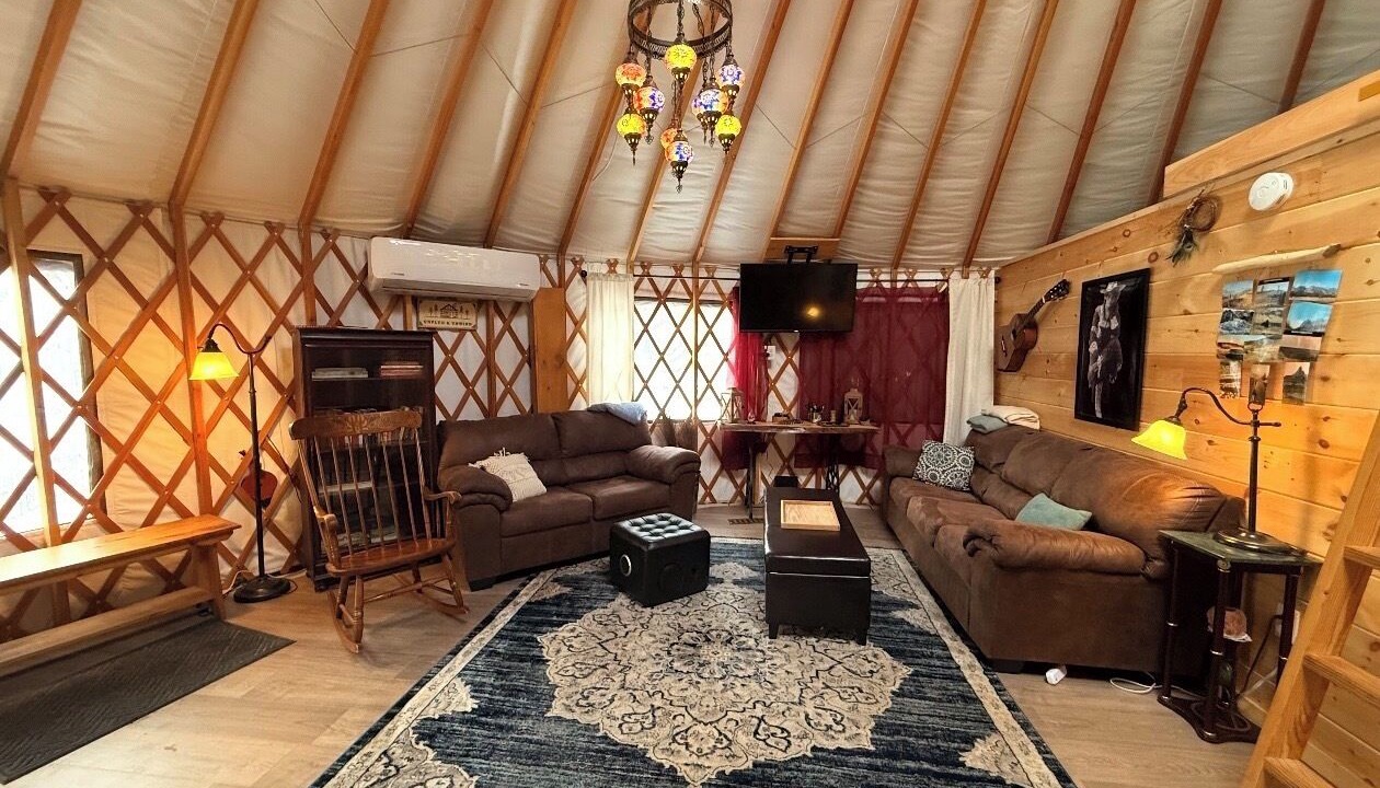 Photo of Livingroom in Clarendon