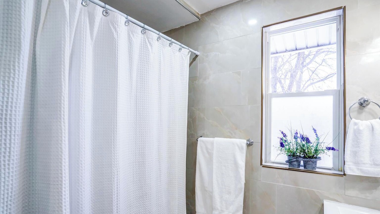 Photo of Bathroom in Blake - Jones