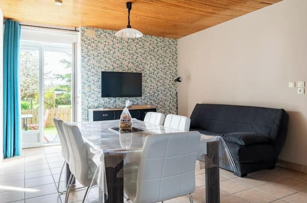 Photo of Livingroom in Le Tronchet