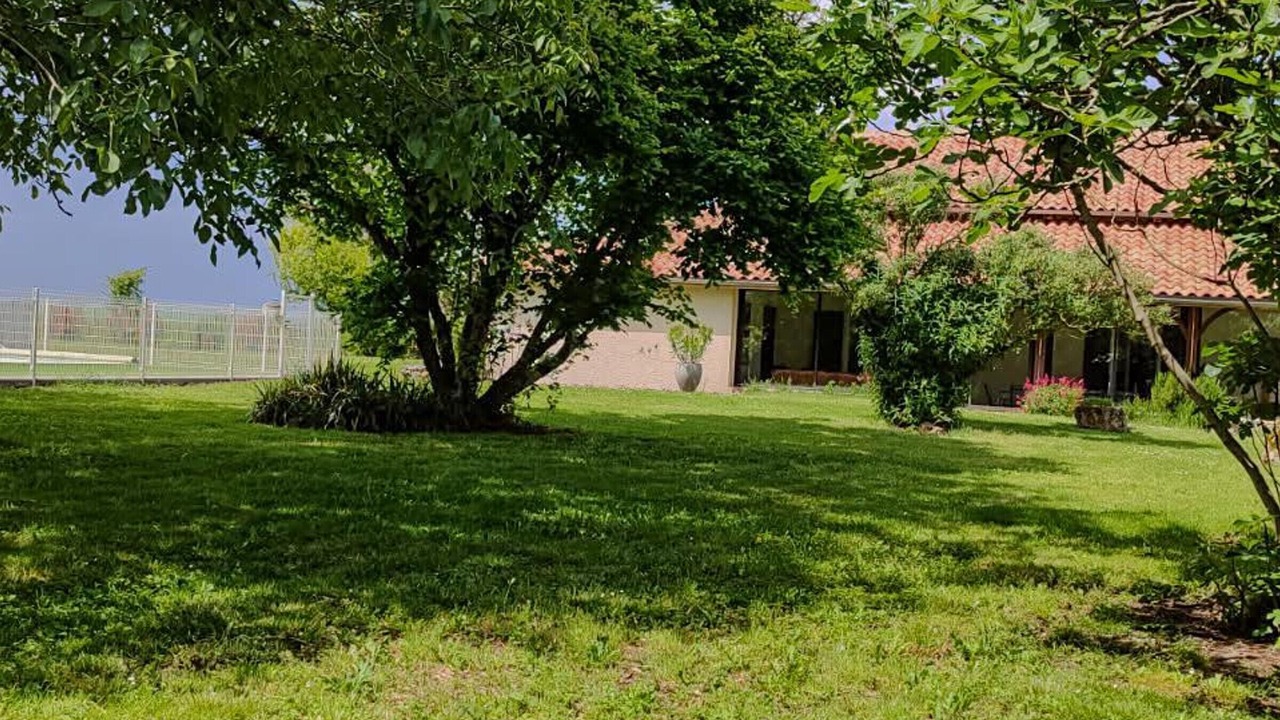 Photo of Outdoor in Vanxains