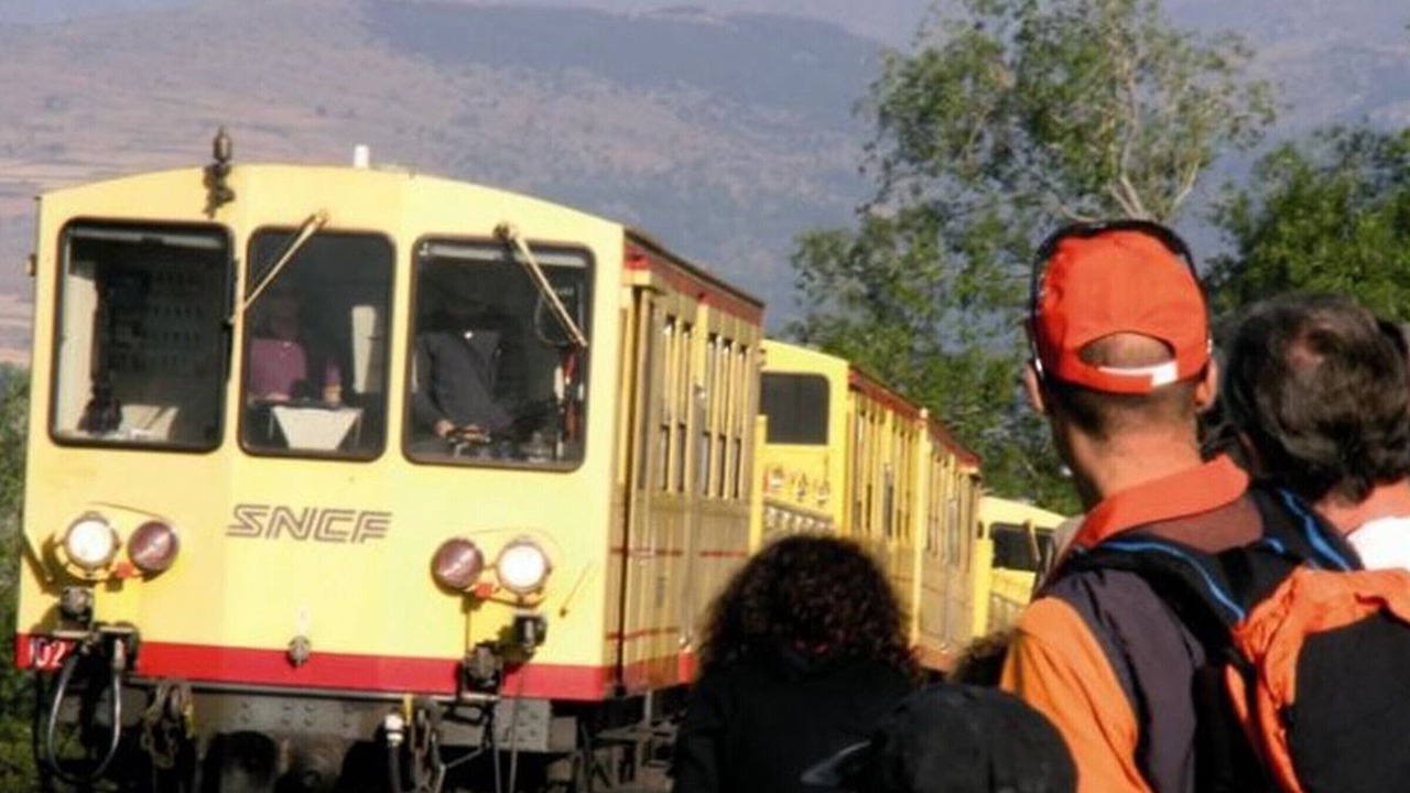 Photo of Others in Estavar