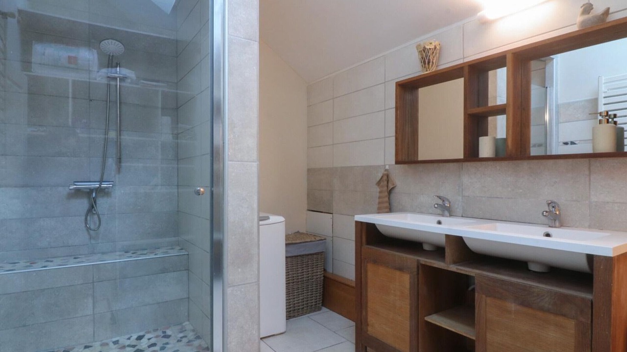 Photo of Bathroom in Godisson