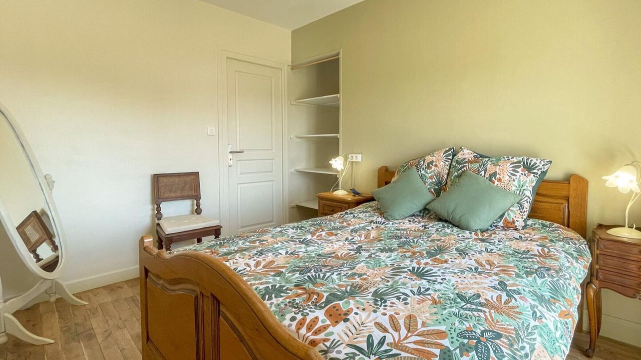 Photo of Bedroom in Godisson