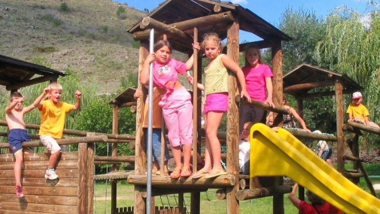 Photo of Others in Estavar