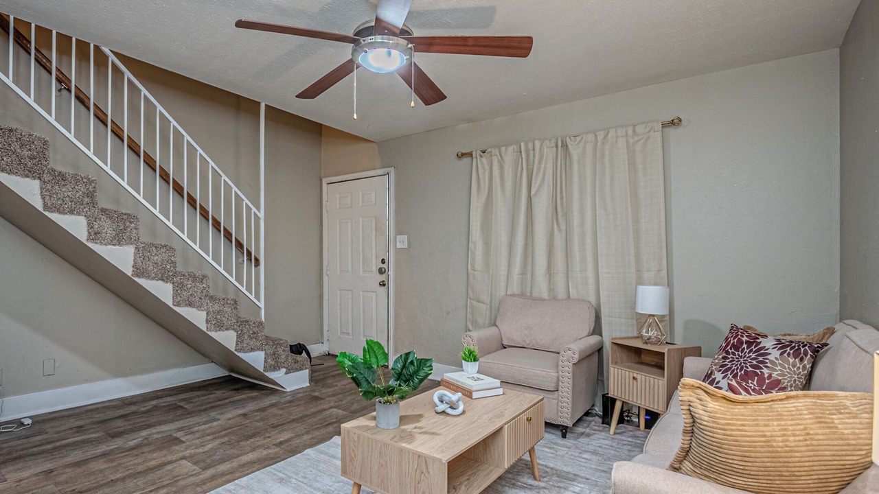 Photo of Livingroom in Denton