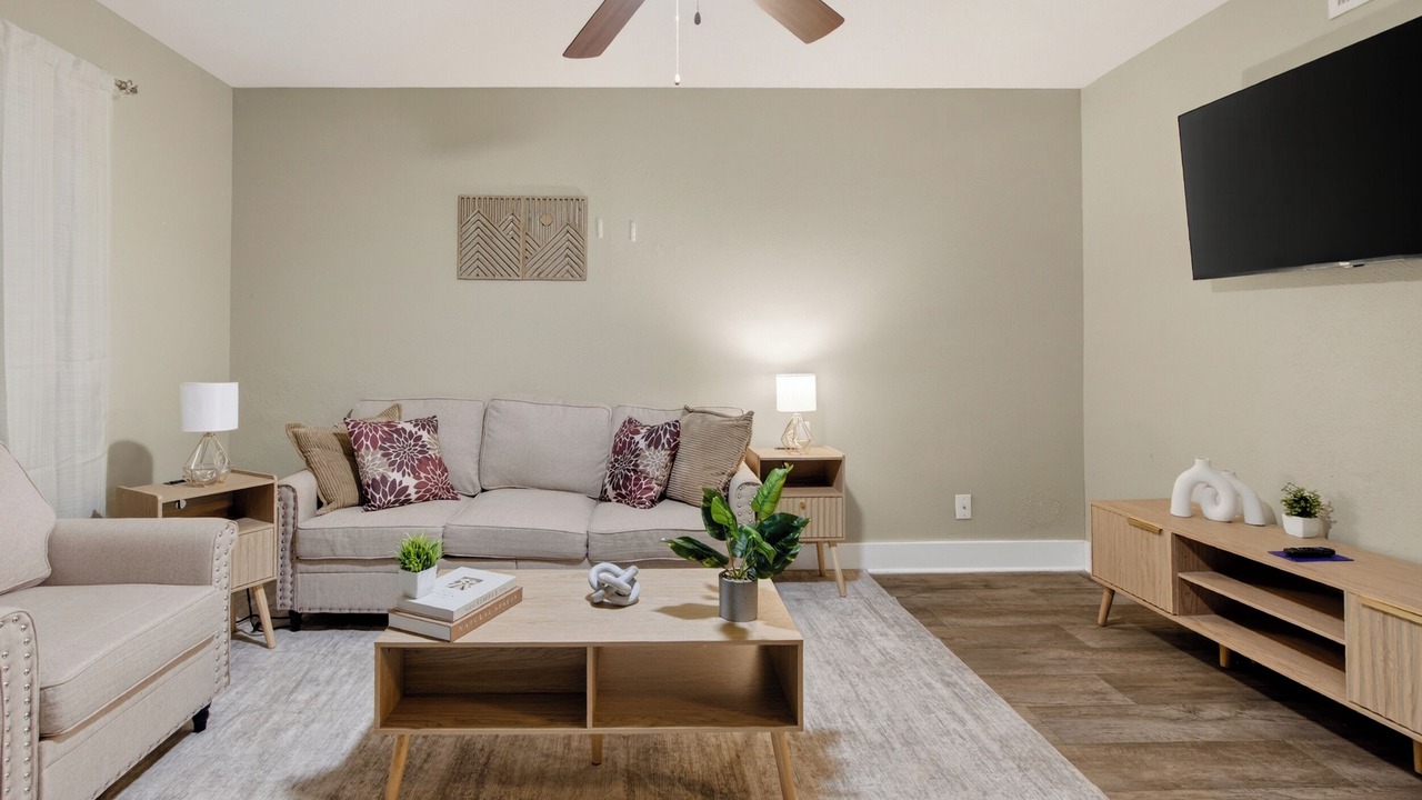 Photo of Livingroom in Denton