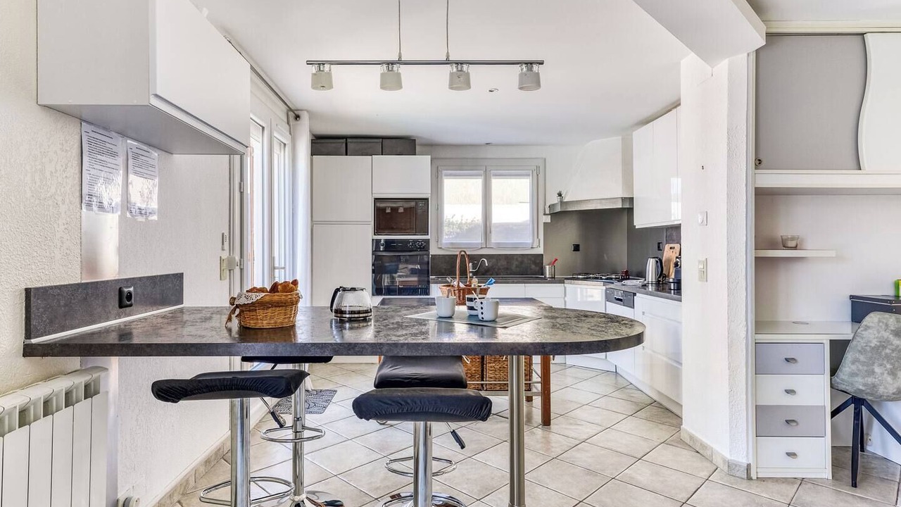 Photo of Kitchen in Villemolaque