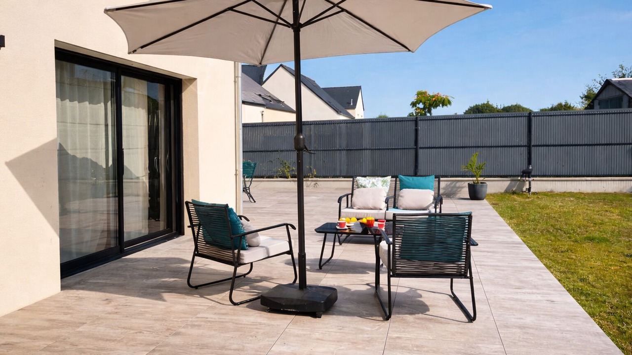 Photo of Patio Balcony in Saint-Coulomb