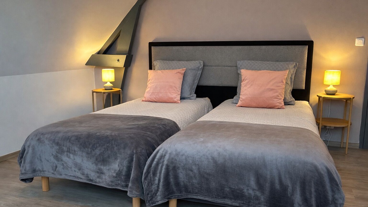 Photo of Bedroom in Saint-Coulomb