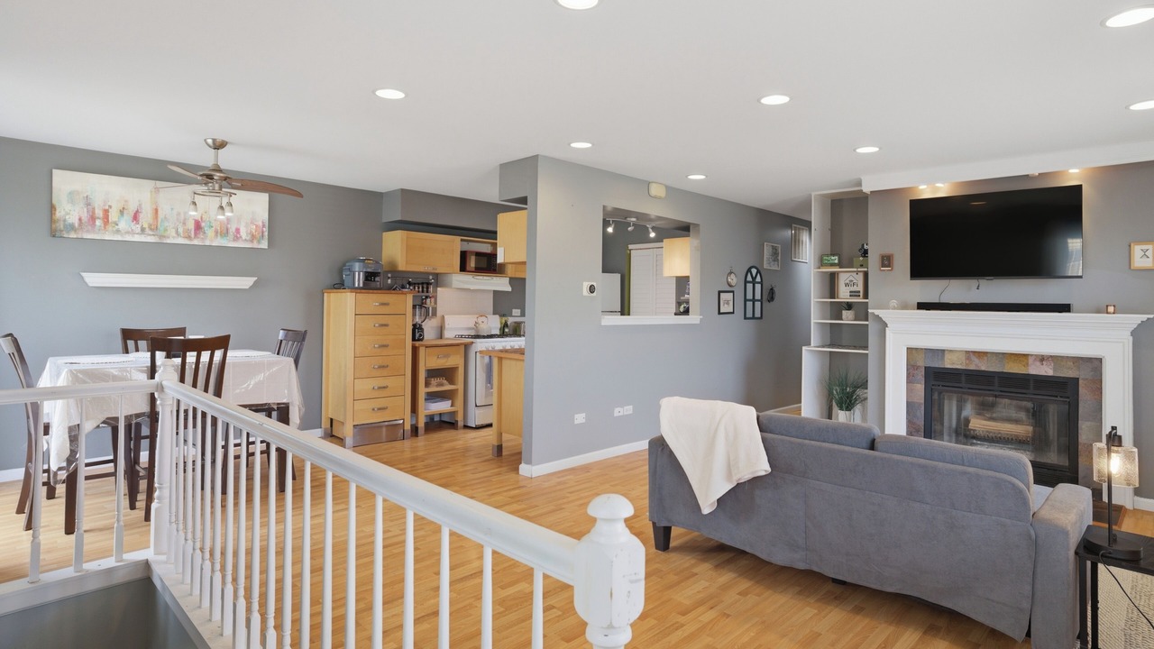 Photo of Livingroom in Elgin