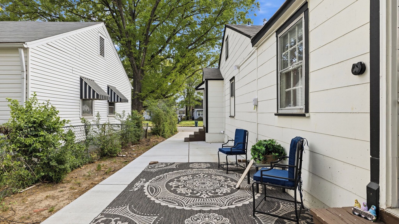 Photo of Patio Balcony in University District
