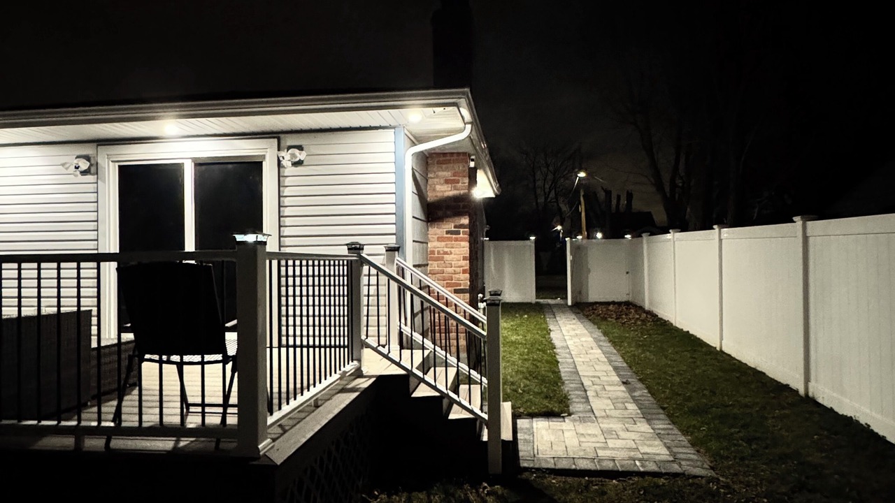 Photo of Patio Balcony in Central Islip
