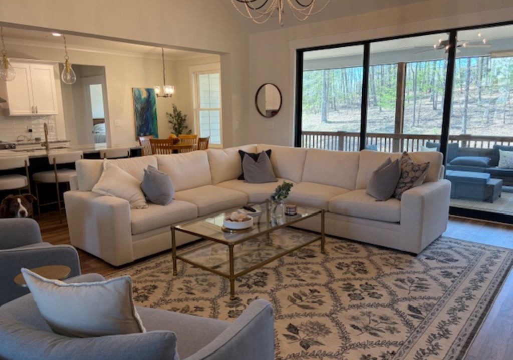 Photo of Livingroom in Lake Oconee