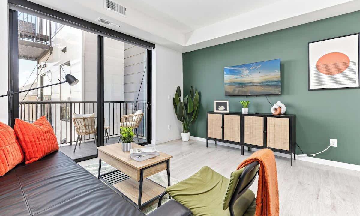 Photo of Livingroom in Uptown
