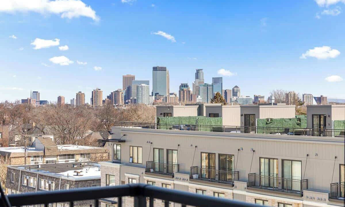 Photo of Outdoor in Uptown