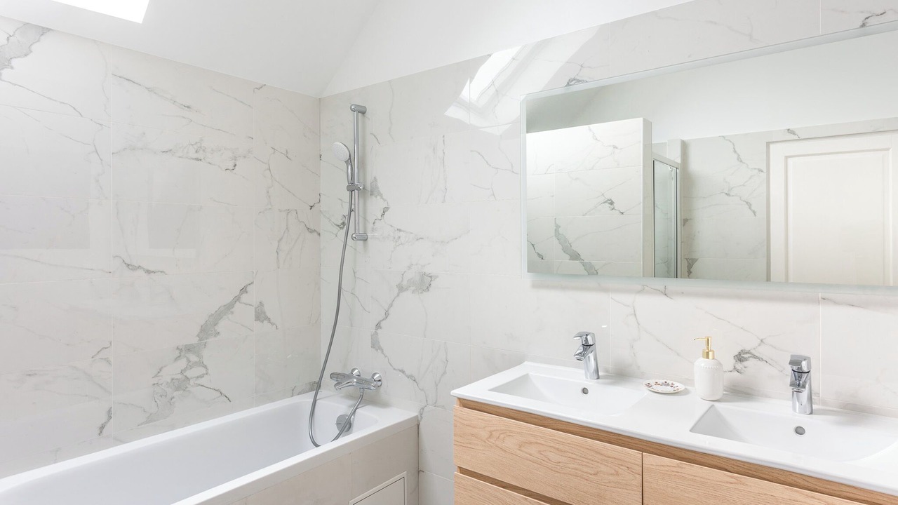 Photo of Bathroom in Houdan