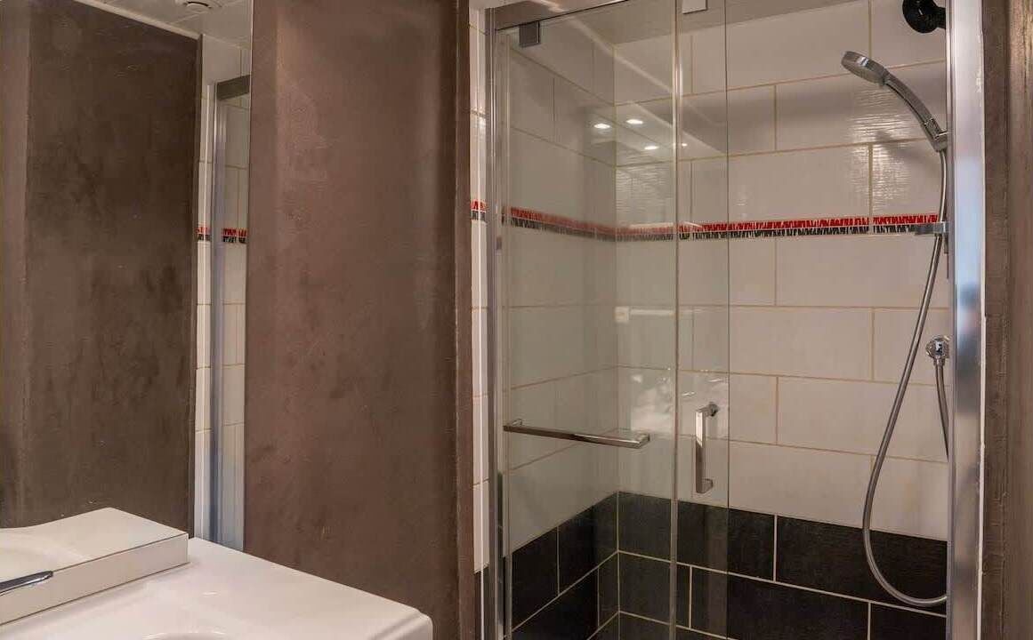Photo of Bathroom in Francin