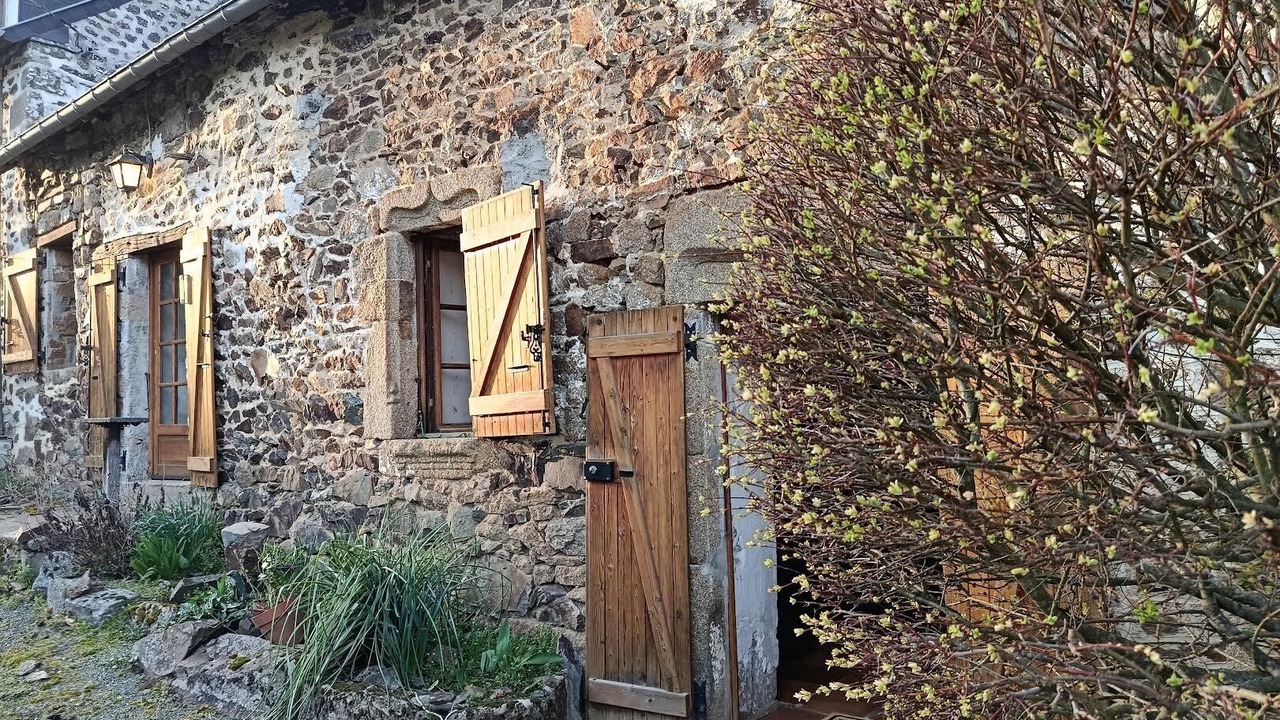 Photo of Outdoor in Saint-Fraimbault-de-Prieres