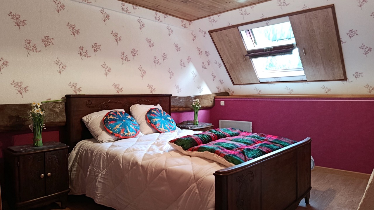 Photo of Bedroom in Saint-Fraimbault-de-Prieres