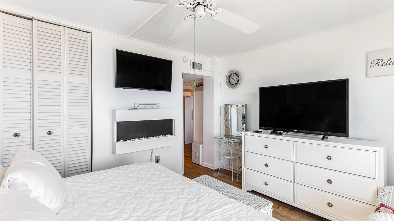 Photo of Bedroom in Key Colony Beach