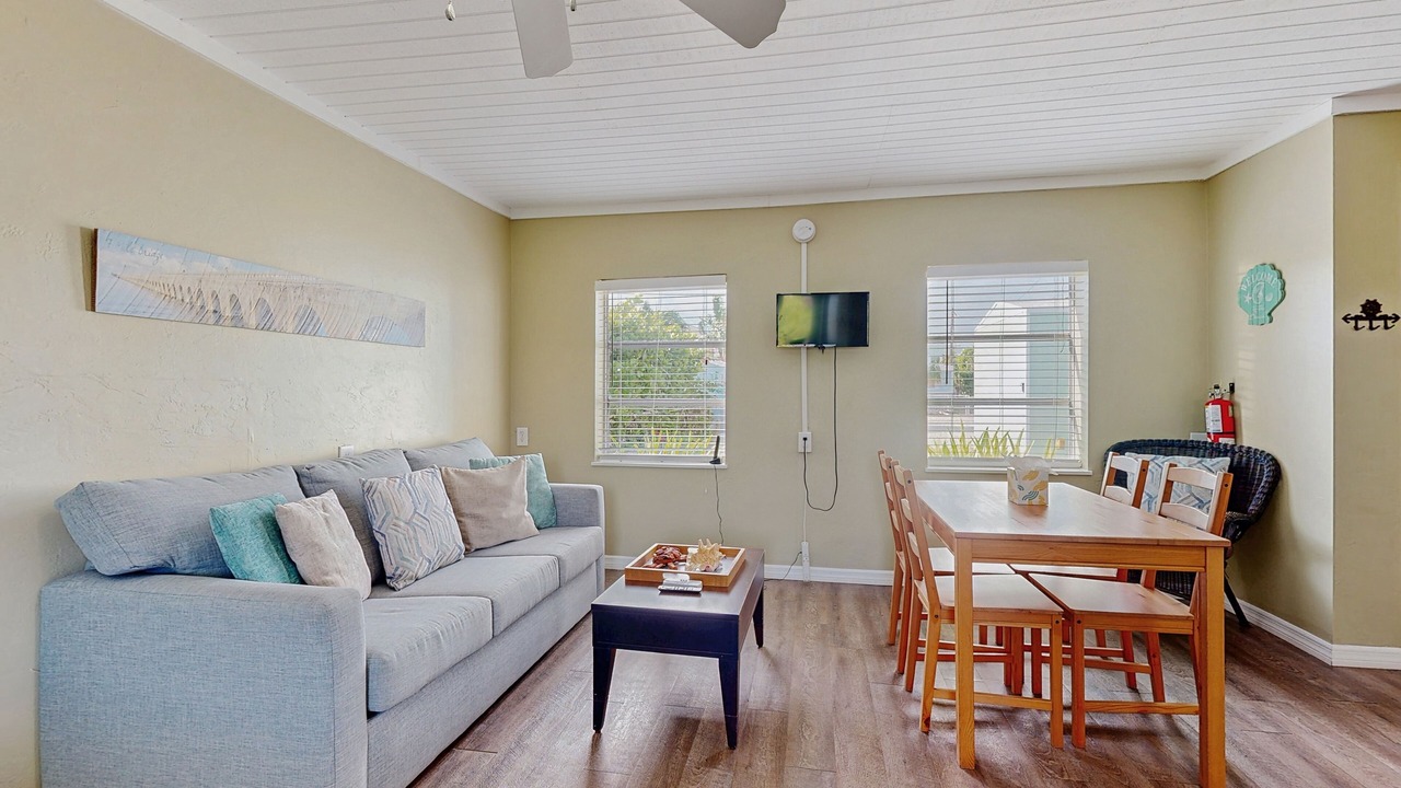 Photo of Livingroom in Marathon