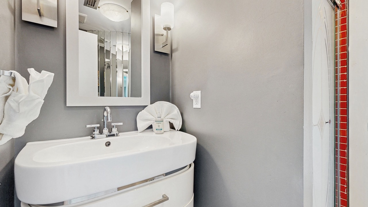 Photo of Bathroom in Twin Lakes